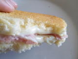 Sándwich de jamón york y queso