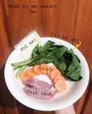 Cháo cà rốt, cải bó xôi thịt heo mix phô mai