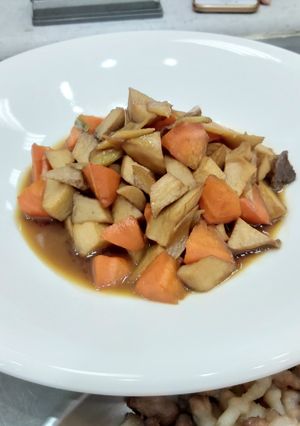 紅燒杏菇塊 的食譜成品照片
