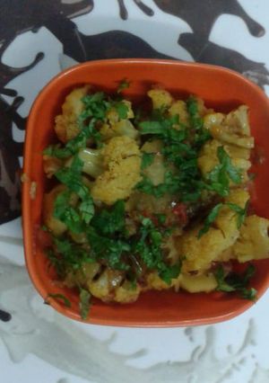 A picture of Aalu Gobhi vegetable.