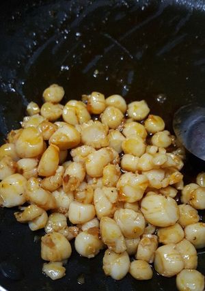Hình của món Còi Sò Điệp xào satế.