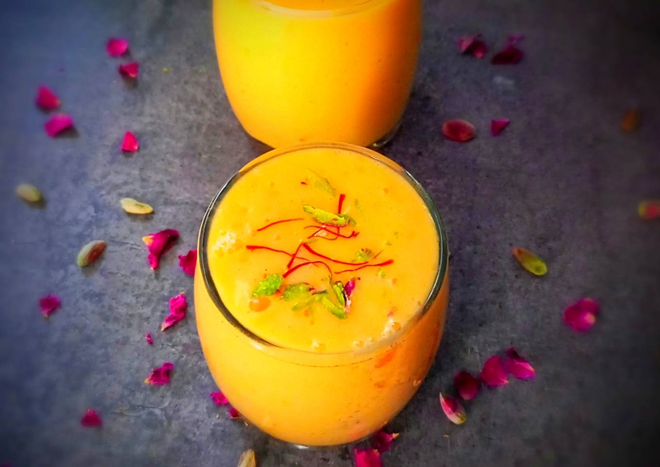 Mango lassi