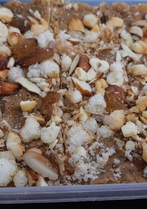 A picture of Gond pak burfi.