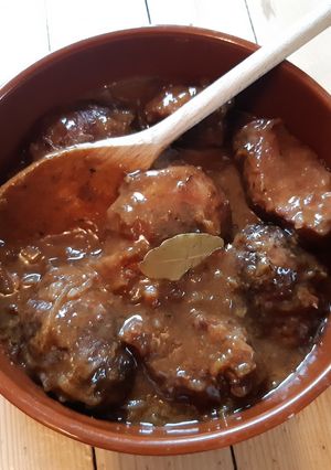 Une photo de Joues de porc confites au miel