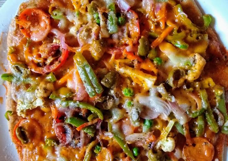 Simple Way to Prepare Ultimate Colourful Veggie Pizza