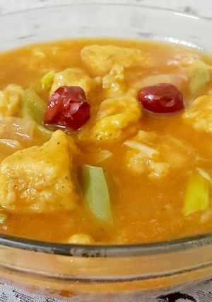 A picture of Sweet & sour chicken.