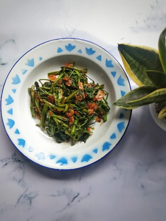 Langkah Mudah untuk Membikin Resep Tumis Kangkung Saus Tiram yang Sempurna Anti Ribet, Lezat