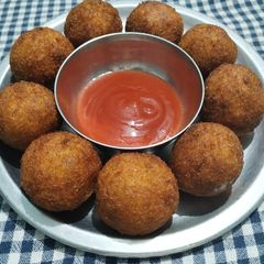 A picture of Leftover vermicelli upma balls.