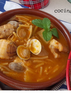 Una foto de Cazuela de fideos con pintarroja