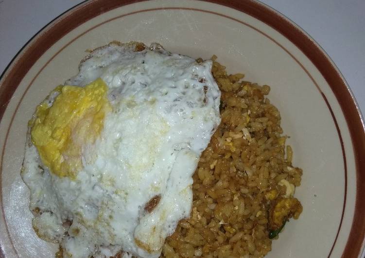 Nasi Goreng Telor Ceplok