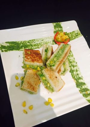 A picture of Chilli milli tawa toast.