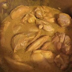 A picture of Coconut curry chicken.