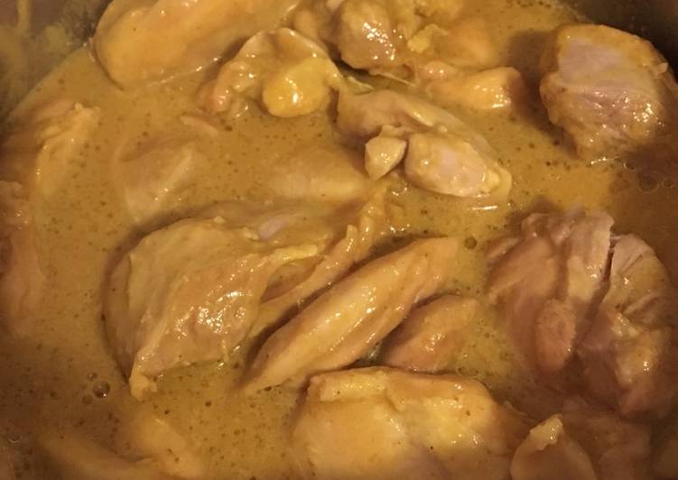 Quick and Easy Coconut curry chicken