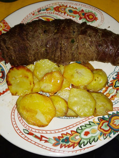 Una foto de Rollo de Carne con Verduras y ají