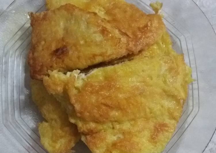 Resep: Dadar telur kentang parut yang Enak
