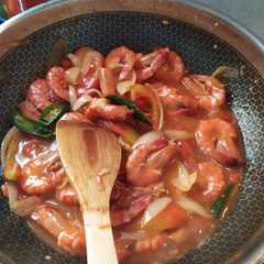 A picture of Udang saus padang ala ala saya.