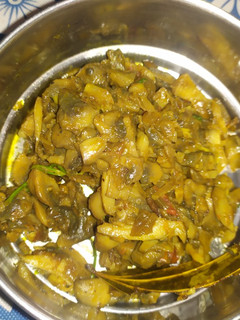 நெய் மிளகு காளான்(Ghee pepper mushroom recipe in tamil) செய்முறை முக்கிய புகைப்படம்