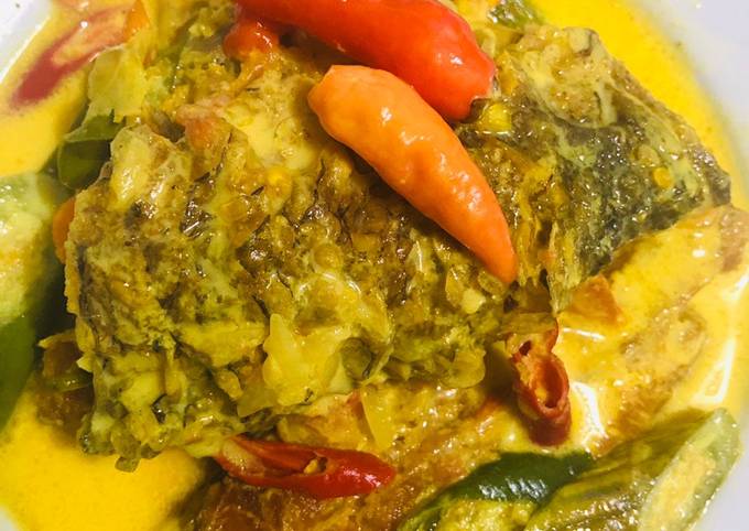 Resep Gurame masak kuning serba iris, Enak