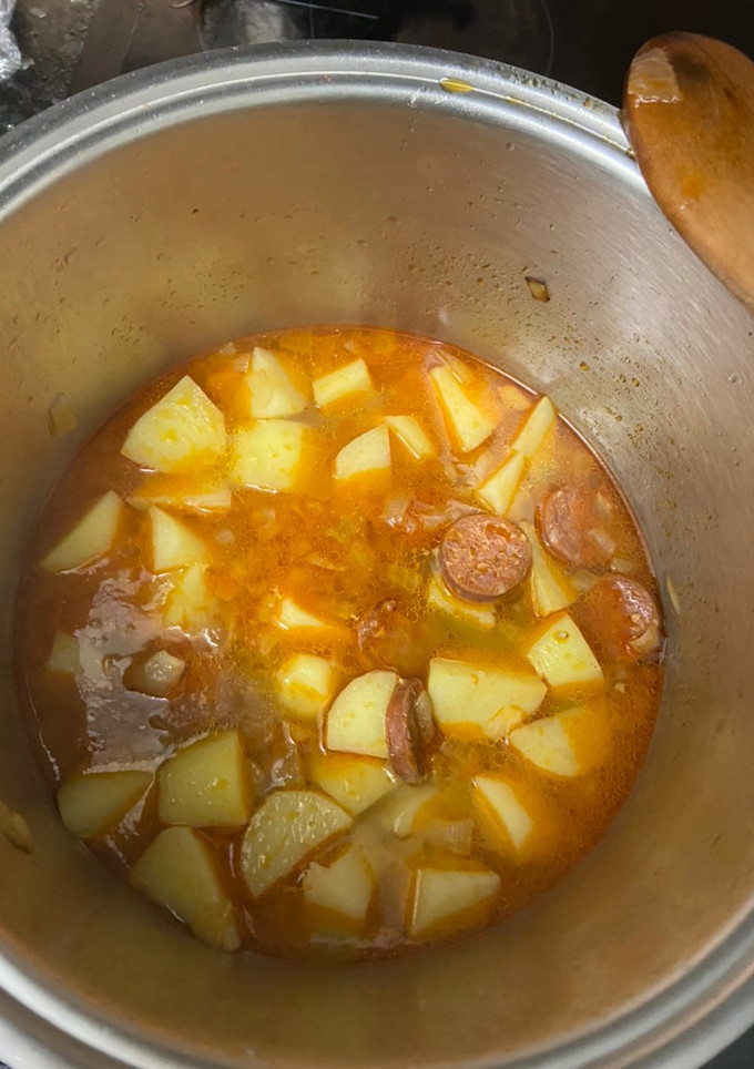 Una foto de Patatas a la riojana