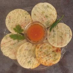 A picture of Raw Rice pancakes.