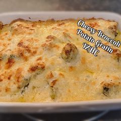 A picture of 🥦🍲🥔 Cheesy Broccoli Potato Gratin 🥔🍲🥦.