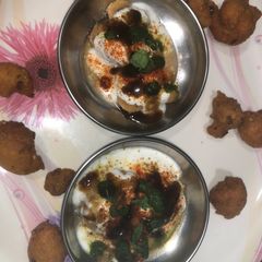A picture of Dahi Vada.