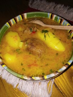 O poză a rețetei Tocăniță de cartofi cu pui de casă 🍲.