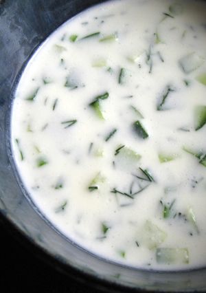A picture of Ukrainian Cold Cucumber & Yoghurt Soup.