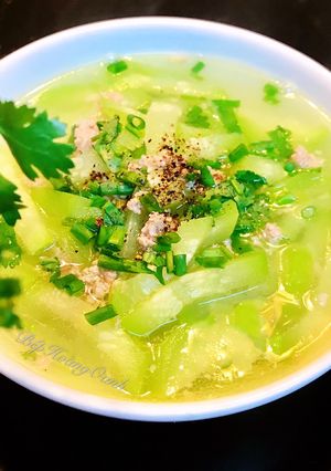Hình của món Canh Dưa Hường Nấu Thịt.