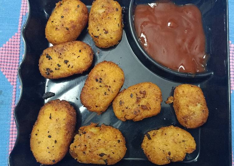 Pizza flavour potato nuggets