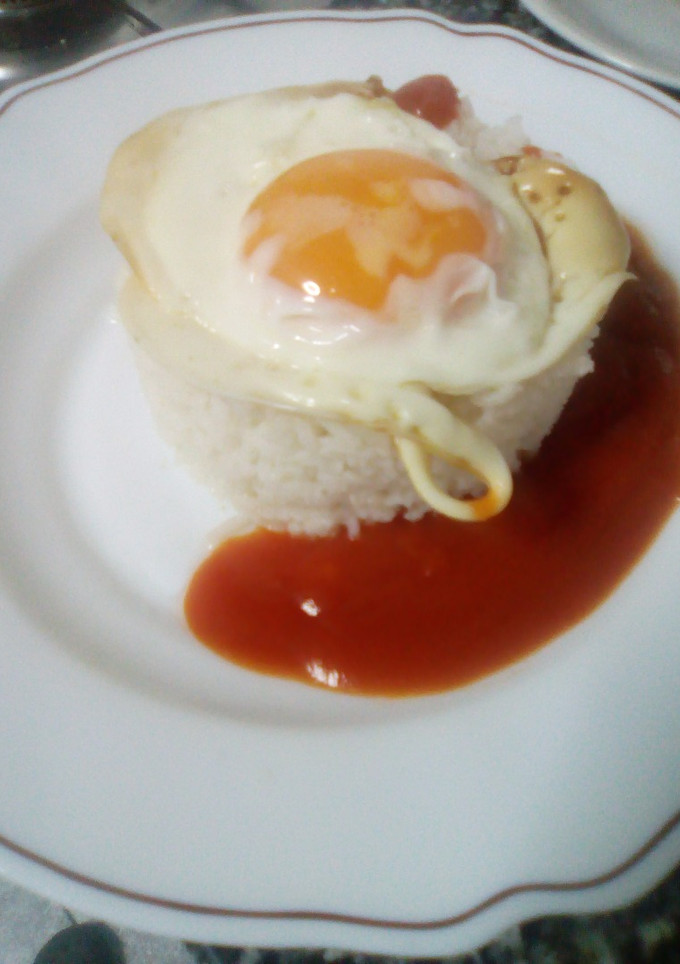 Una foto de Arroz a la cubana