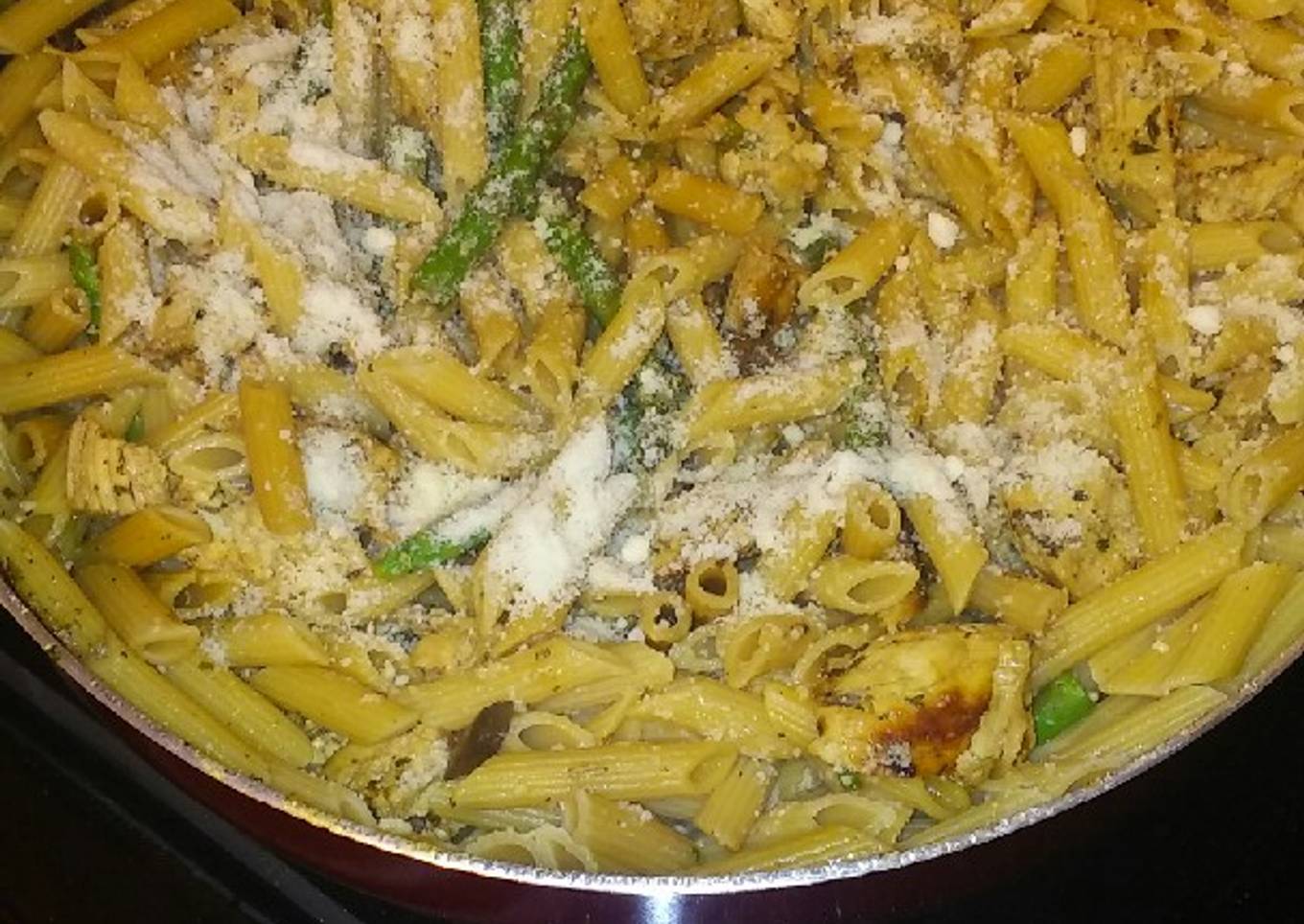 Penne with Chicken, Asparagus, and Fresh Rosemary