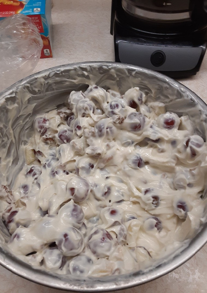 A picture of Heavenly Grape Salad.