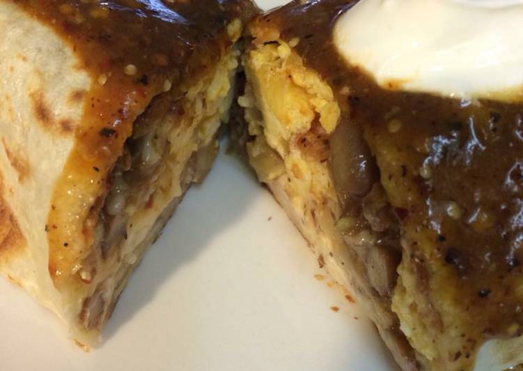 Burrito de huevos con tocino (Breakfast Burrito)