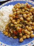 Garbanzos con carne, espinaca, acelga y pimiento