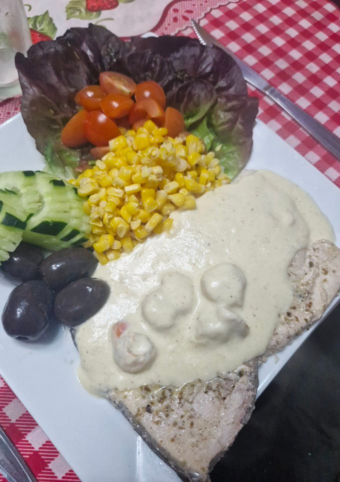 Una foto de Albacora con Salsa de Ostiones