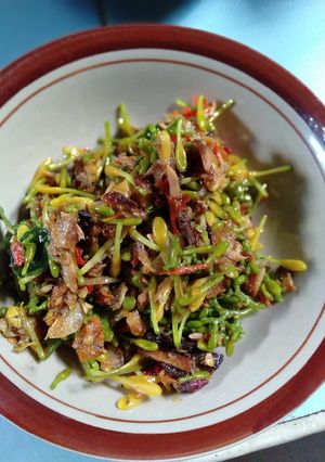 Foto resep Tumis bunga pepaya pedas + tongkol - tidak pahit (khas Manado)