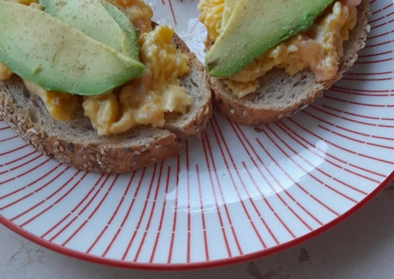 Scrumpteous scrammbled egg toast