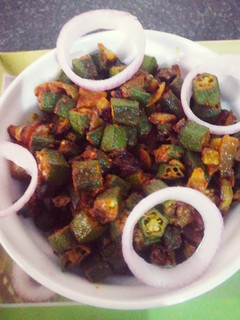 मसाला भिंडी (masala bhindi recipe in Hindi) रेसिपी मुख्य फोटो