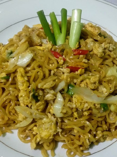 Foto resep Mie goreng pk mie instan yummy 😋