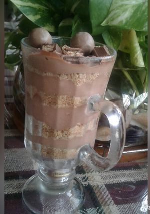 A picture of Whosayna’s Chocolate Custard Twist.