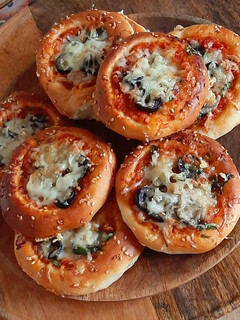 صورة لوصفة ميني بيتزا 🍕🍕🍕