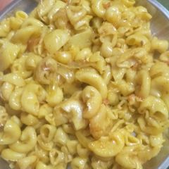A picture of Macaroni.