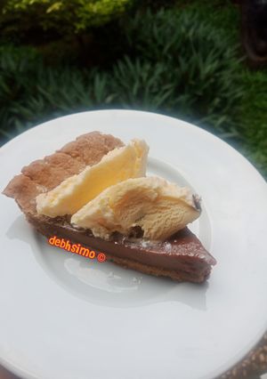 Foto resep Pie coklat susu ice cream yg adem seadem bertoleransi 😘