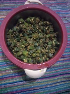 मसाला भिंडी (masala bhindi recipe in Hindi) रेसिपी मुख्य फोटो