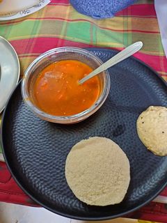 इडली सांबर(idly sambar recipe in hindi) रेसिपी मुख्य फोटो