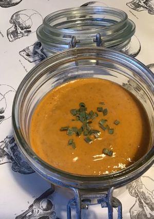 Une photo de Sauce salade aux tomates séchées,moutarde de Dijon et vinaigre de vin