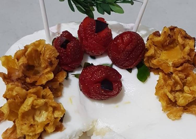 Cara Gampang Menyiapkan Vanila lemon birthday cake, Enak Banget
