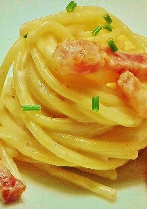 Foto principal de Espaguetis con crema de emmental