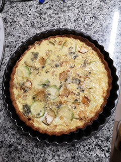 Foto principal de Quiche de calabacín y queso de cabra